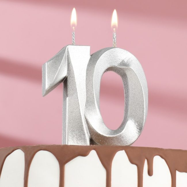 Свеча грань "10" грань Серебро, 7.8см