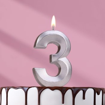 Свеча цифра "3" грань СЕРЕБРО, 7.5см