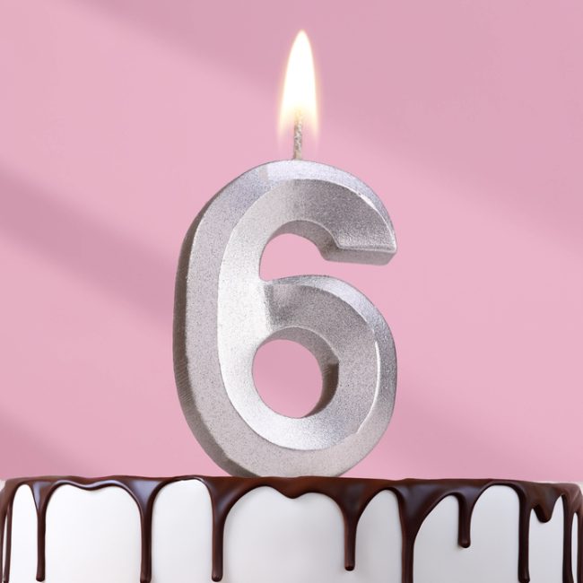 Свеча цифра "6" грань СЕРЕБРО, 7.5см